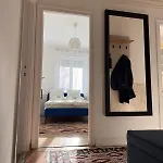 Buda\'S Crib Apartment