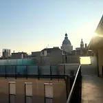 Downtown Pilot Apartment
