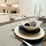 Szekely At Andrassy Suite -Szm4