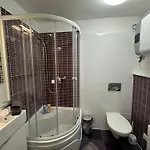 Stylish Apartment In Central Budapest - Perfect For Couples, Groups And Sightseers