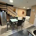 Stylish Apartment In Central Budapest - Perfect For Couples, Groups And Sightseers