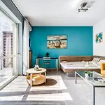 Weiner Apartment With Balcony