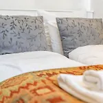 Central - Large And Comfy