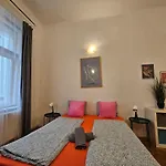 Vibrant City Center Rooms