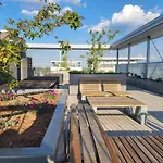 Blue River Apartment With Sauna&Gym And Parking