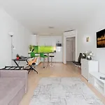 Maria\'S Family Home With Free Parking