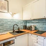 Howlit Home