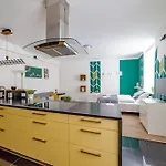 Cosy Castle Apartment