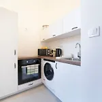 The Grove Hideaway Central 2Br Retreat