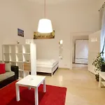 Standard Apartment By Hi5- Dob Street