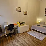 Center Royalty Apartment