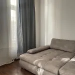 Cosy Luxe Apt Bp City Center