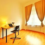 T11 Central Downtown Apartment