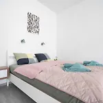 Canvas Residence 2 Bedrooms K13