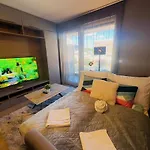 Karzo Property Lu 207 Free Garage