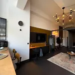 Astoria Central Home 1