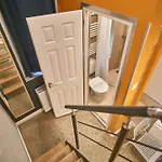 Z40 - Budget Apartment