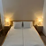 Ic Comfort Studio Apartment Garage Option
