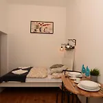 Jozsef Krt 3 Apartment - Near Corvin