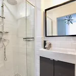 Luxury Apartment By Hi5 - Regiposta