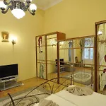 Charming Art Deco Flat