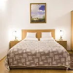 Authentic Grand Boulevard
