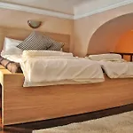 Vaci Deluxe Apartment
