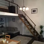 Central King Apartment