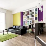 Centerstudio With Balcony In Downtown