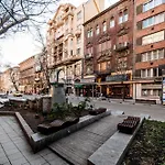 Peppers Apartments - Downtown