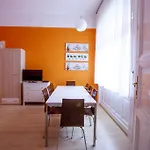 City Centre Apartment With 3 Bathrooms