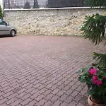 Agi Panzio Obuda