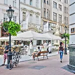 The Fashion Street Apartment