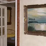 Yolo Hostel