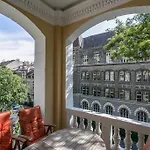 Bbq Terrace Apartment