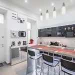 Opera Luxory Suite