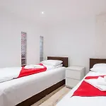 Grand Boulevard Apartments