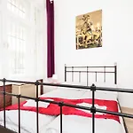 Like Home - City Center - Style Apartment