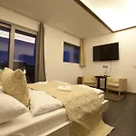 Parliament Penthouse Boutique B&B