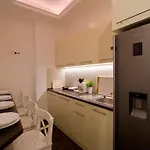 Elisabeth Bridge Apartmans