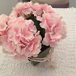 Julia\'S Home