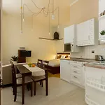 Family Buddha Apartment