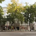 Luxury Apartment By Hi5 -Andrassy Suite