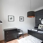 Luxury Apartment by Hi5-Városház Suite