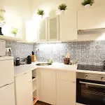 Standard Apartment By Hi5-Rozsa Street