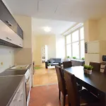 Budget Apartment by Hi5 - Fehérhajó