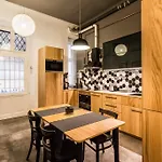 Urbana Hipster Downtown Budapest