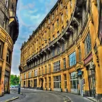 Anker Apartment at Deák Sq.