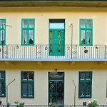 Gozsdu Apartments In Center
