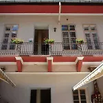 Fehar Pava Restaurant And Hostel